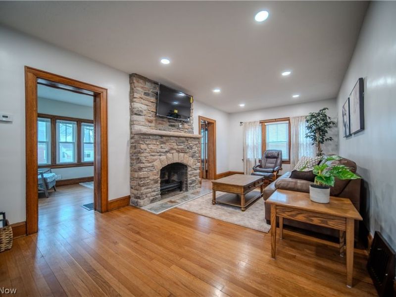 204 Morningview Avenue, Akron, OH 44305 Photo 6