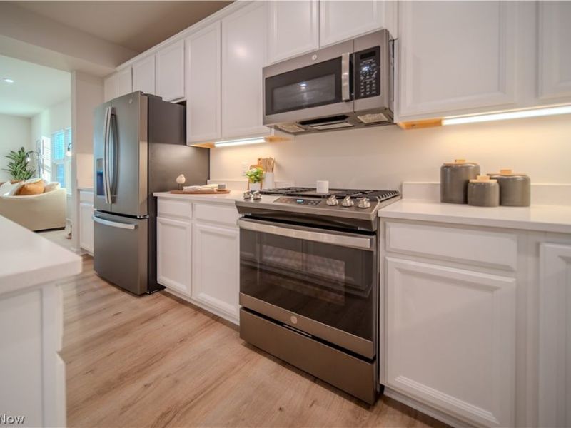 1129 Bean Lane, Akron, OH 44313 Photo 5