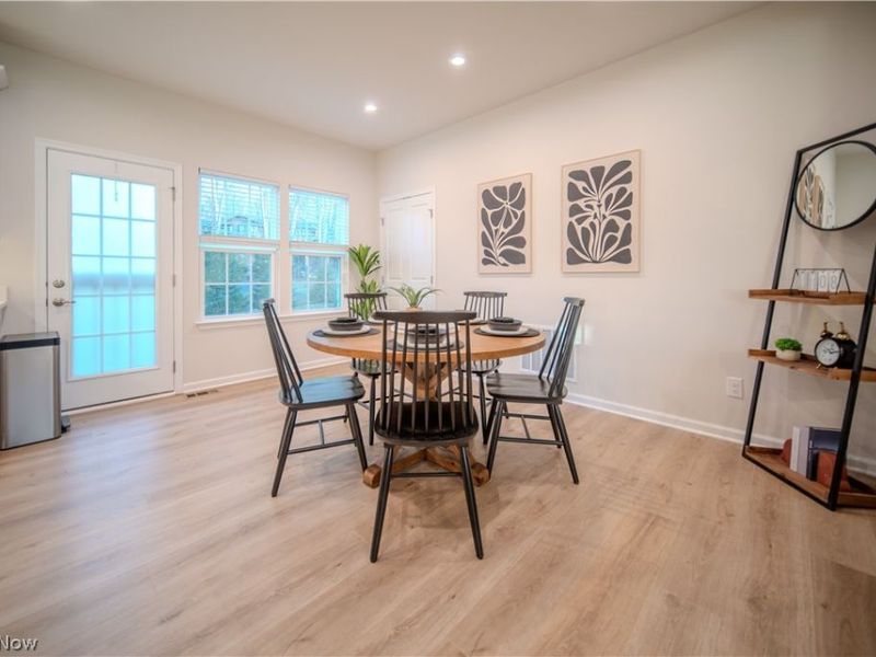 1129 Bean Lane, Akron, OH 44313 Photo 8