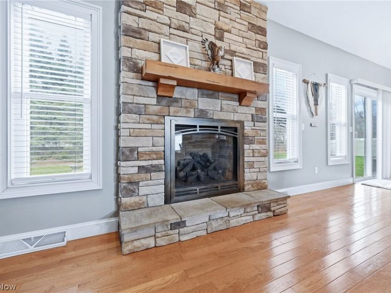 105 Muirfield Drive SE, Howland, OH 44484 Photo 12