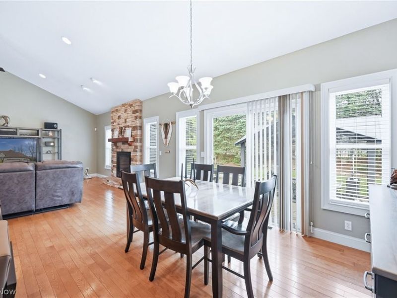 105 Muirfield Drive SE, Howland, OH 44484 Photo 17