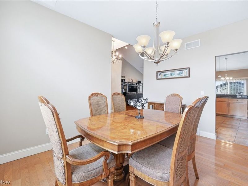 105 Muirfield Drive SE, Howland, OH 44484 Photo 21