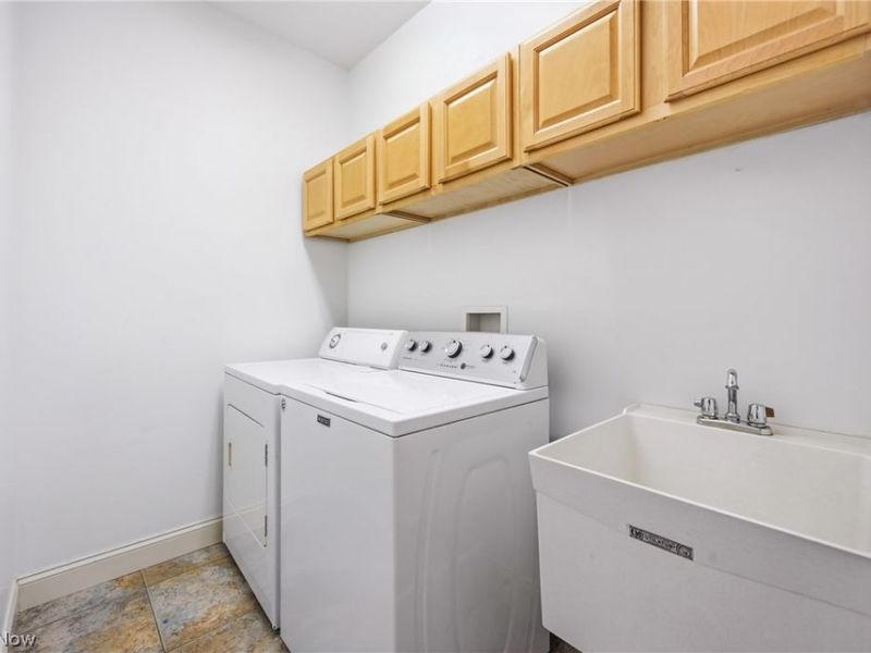 105 Muirfield Drive SE, Howland, OH 44484 Photo 25