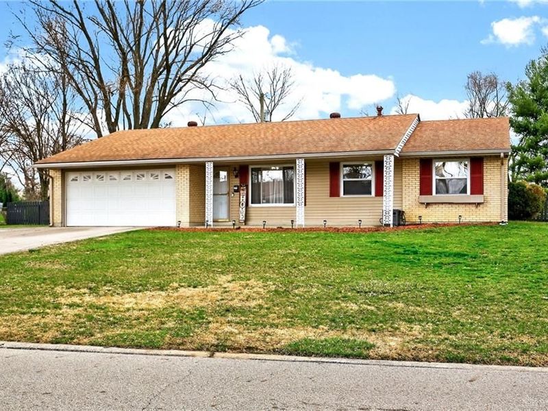 8063 Washington Park Drive, Miami Township, OH 45459 Photo 2