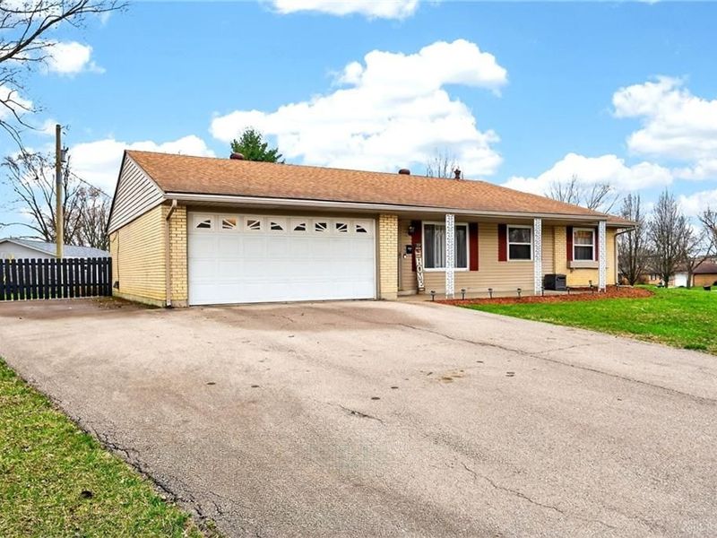 8063 Washington Park Drive, Miami Township, OH 45459 Photo 4