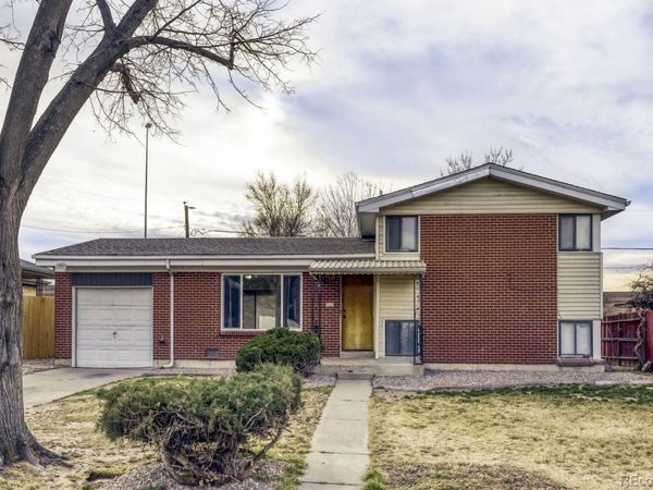 2331 Zion Street , Aurora, CO 80011