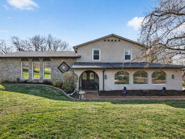 611 Beacon Hill Ln, Mount Juliet, TN 37122