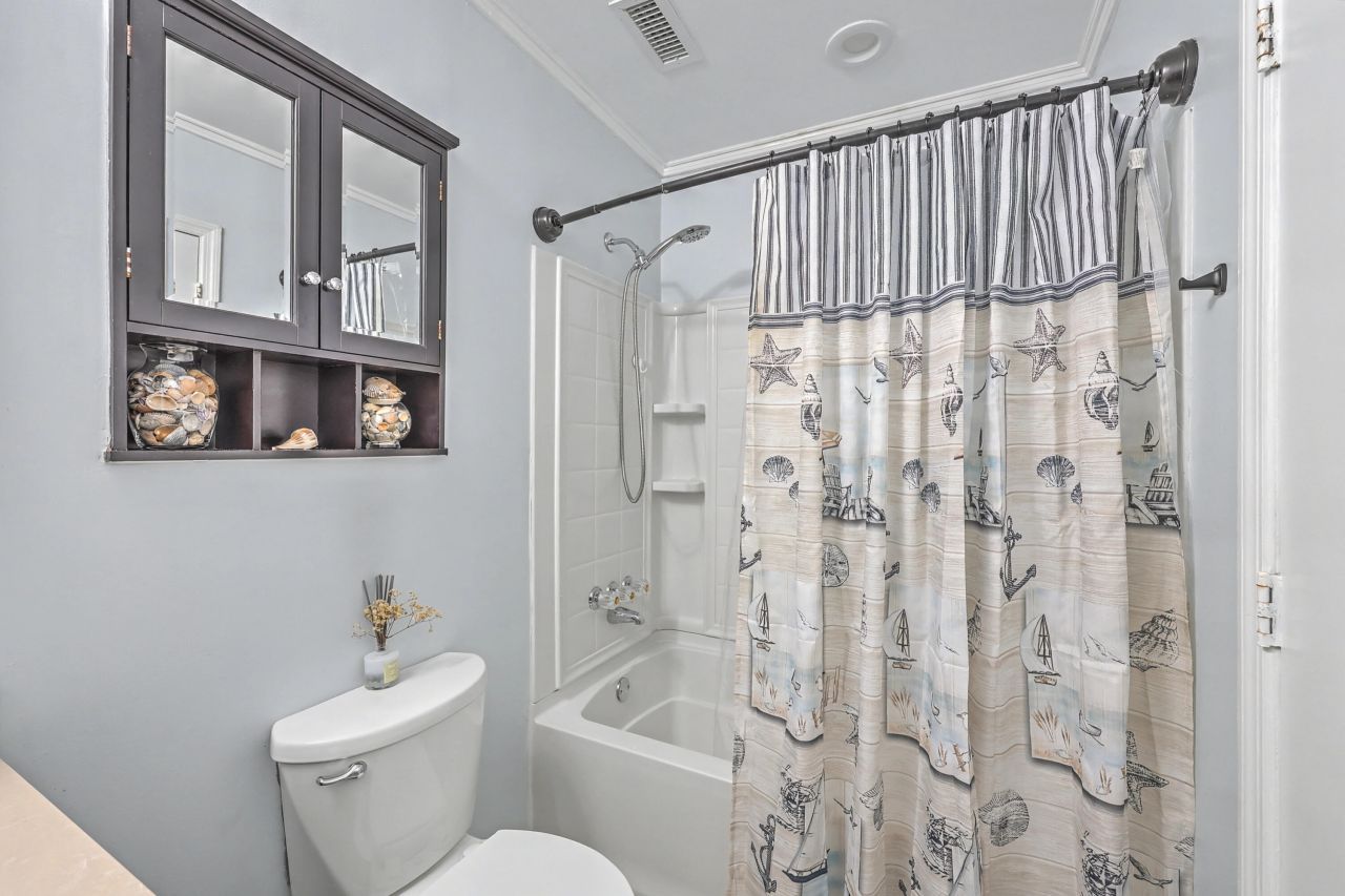 113 Pine Court Photo 16