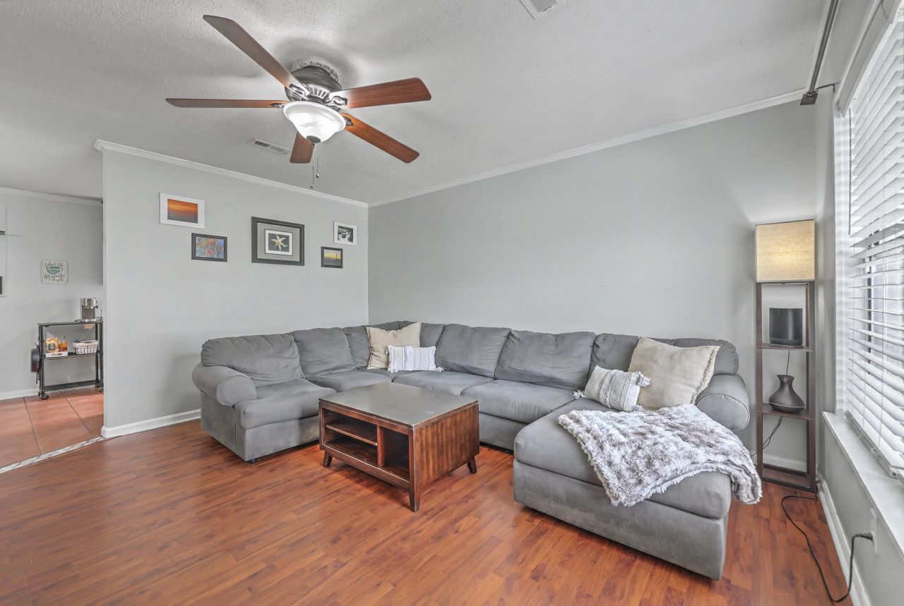 113 Pine Court Photo 3