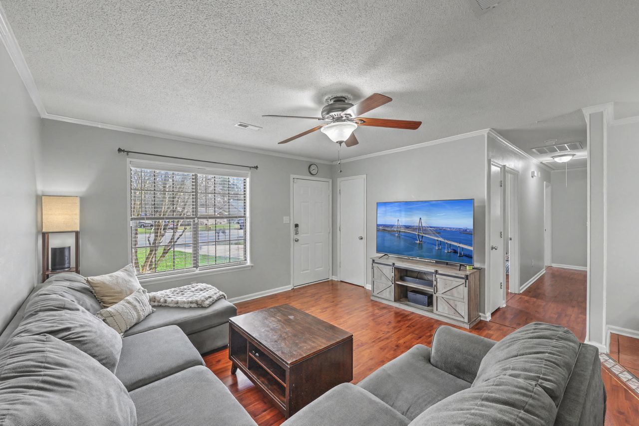 113 Pine Court Photo 5