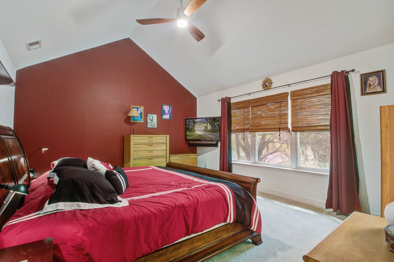 1390 Crystal Shore Court Photo 21