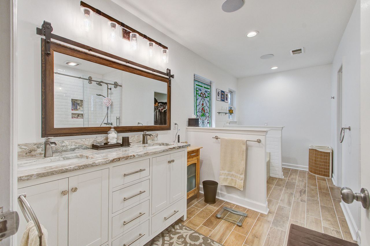 1390 Crystal Shore Court Photo 23