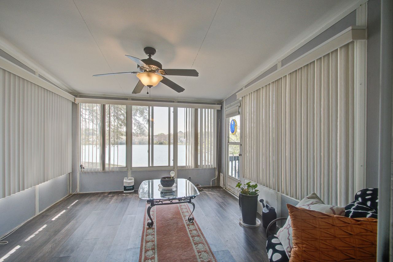 1390 Crystal Shore Court Photo 30