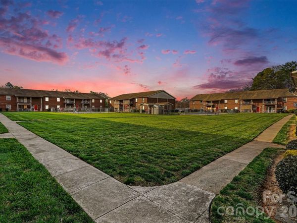 103 Carriage House Drive , Kannapolis, NC 28081