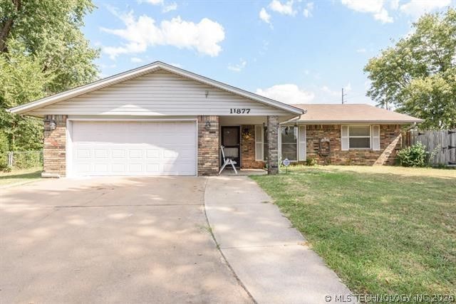 11877 E 61st Place, Broken Arrow, OK 74012 Main Photo