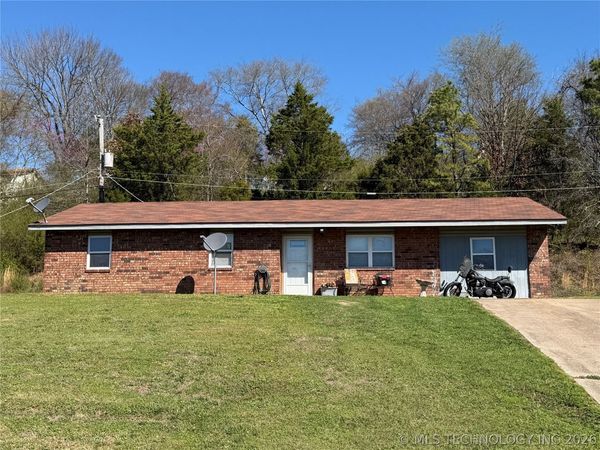 703 W Cedar , Wilburton, OK 74578