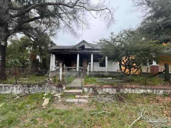 310 E Moreno St, Pensacola, FL 32503