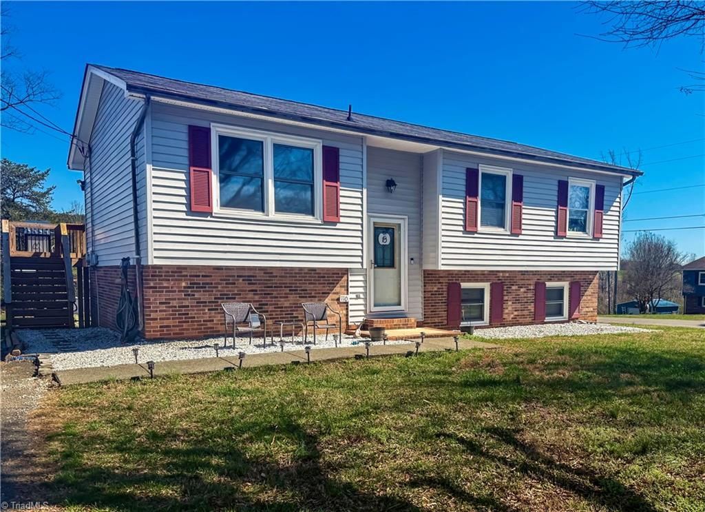 110 Wallace Street, Boonville, NC 27011 Main Photo