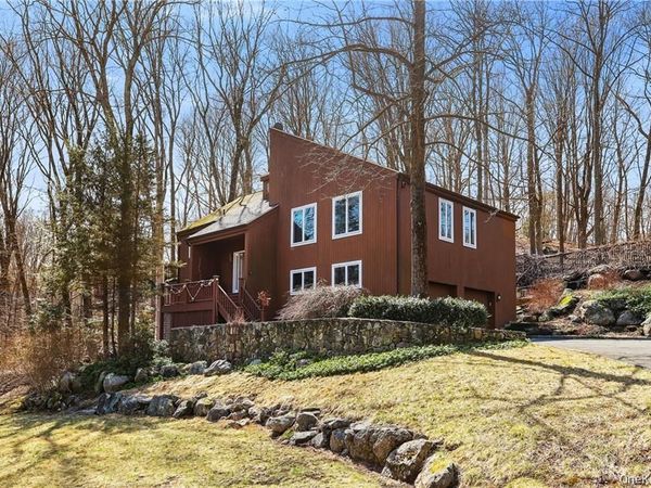 194 Westchester Avenue , Pound Ridge, NY 10576