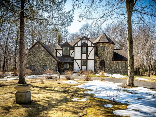 14 Geneva Drive , Hopewell Junction, NY 12533