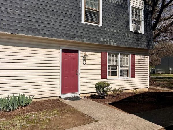 2222 Yorkhills Drive, Unit 6, Charlotte, NC 28217