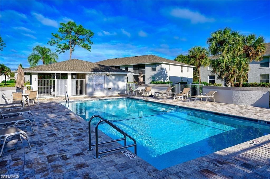 1476 Churchill Cir, Unit J-202, Naples, FL 34116 Photo
