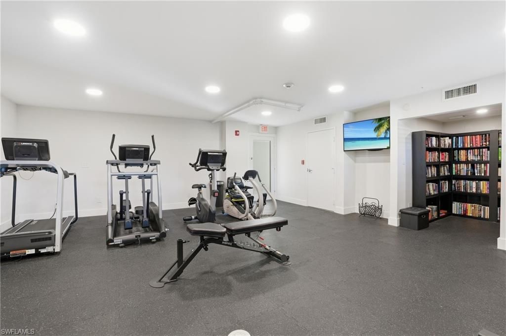 3410 Gulf Shore Blvd N, Unit 702, Naples, FL 34103 Photo