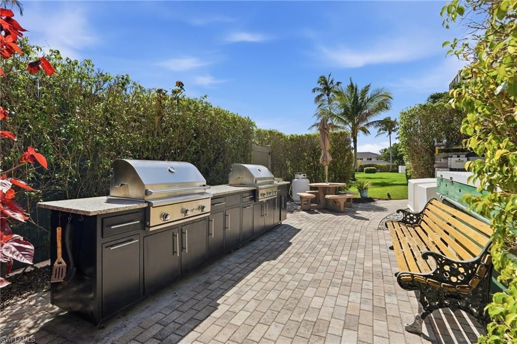 3410 Gulf Shore Blvd N, Unit 702, Naples, FL 34103 Photo