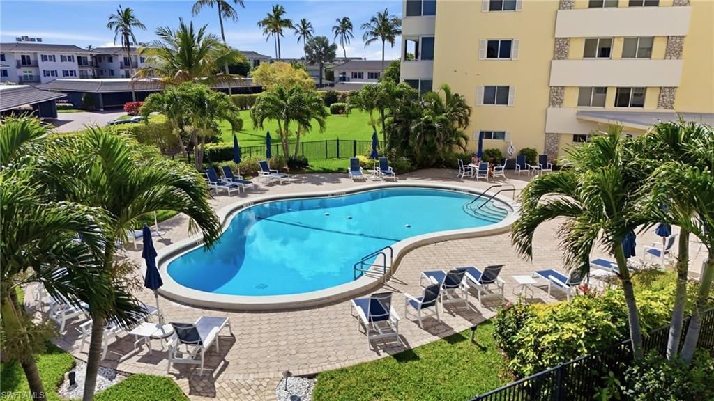 3410 Gulf Shore Blvd N, Unit 702, Naples, FL 34103 Photo