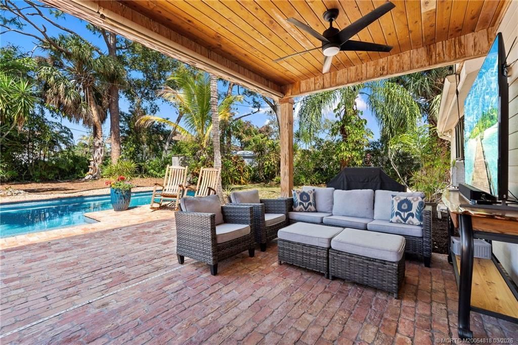 892 SE Saint Lucie Boulevard, Stuart, FL 34996 Photo