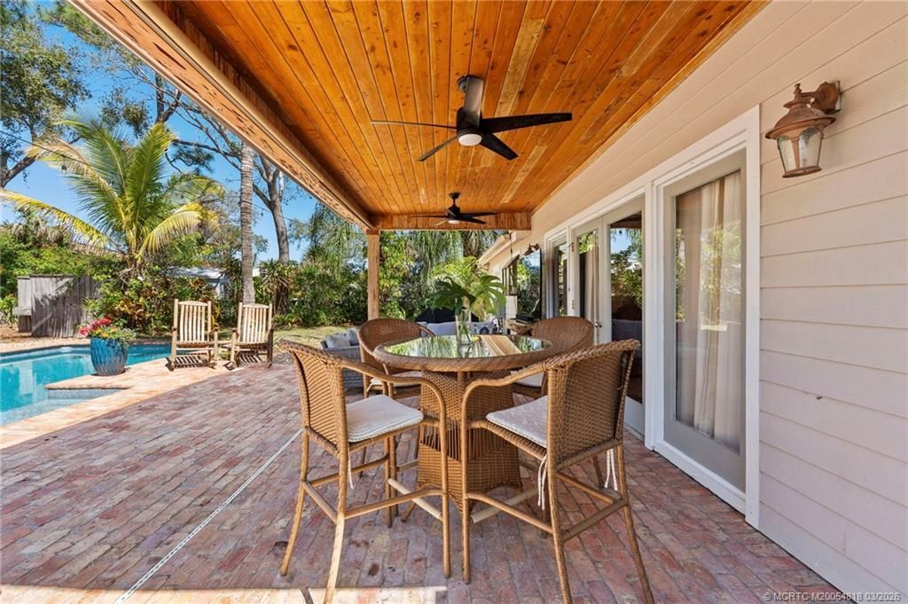 892 SE Saint Lucie Boulevard, Stuart, FL 34996 Photo