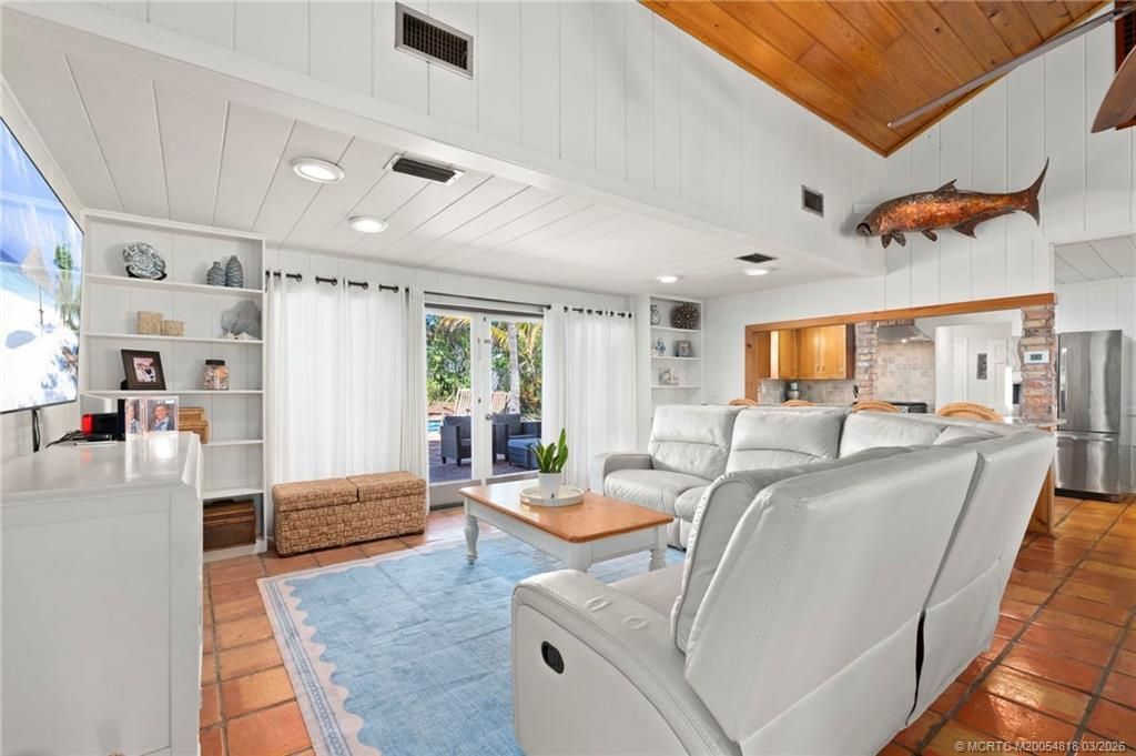 892 SE Saint Lucie Boulevard, Stuart, FL 34996 Photo