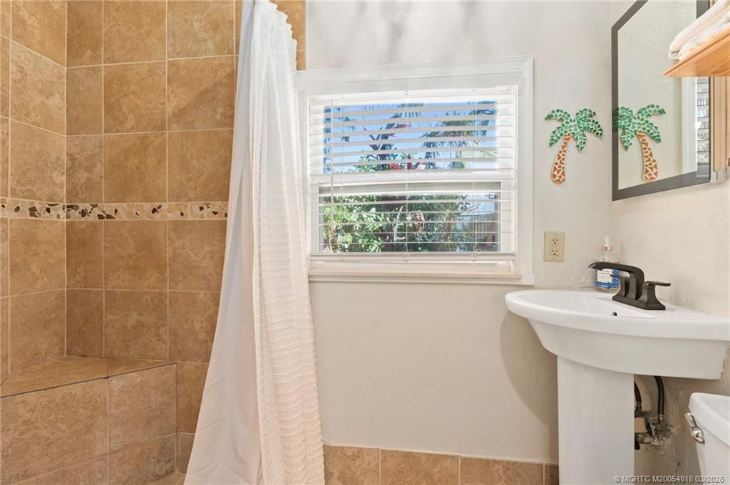 892 SE Saint Lucie Boulevard, Stuart, FL 34996 Photo