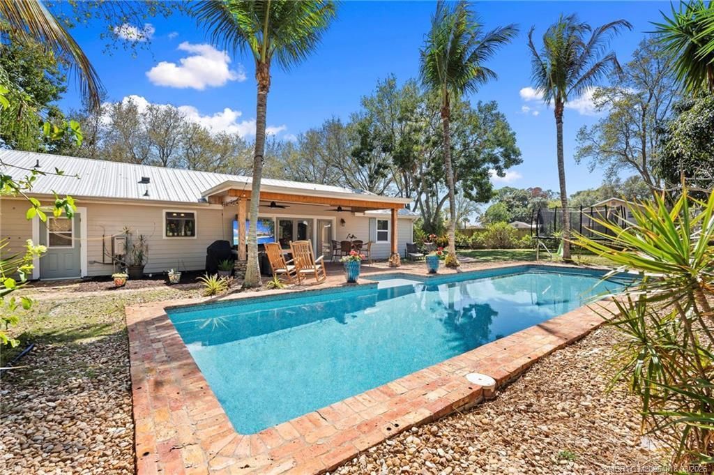 892 SE Saint Lucie Boulevard, Stuart, FL 34996 Photo