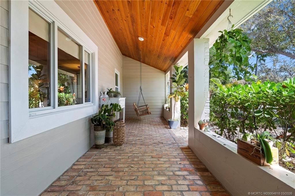 892 SE Saint Lucie Boulevard, Stuart, FL 34996 Photo