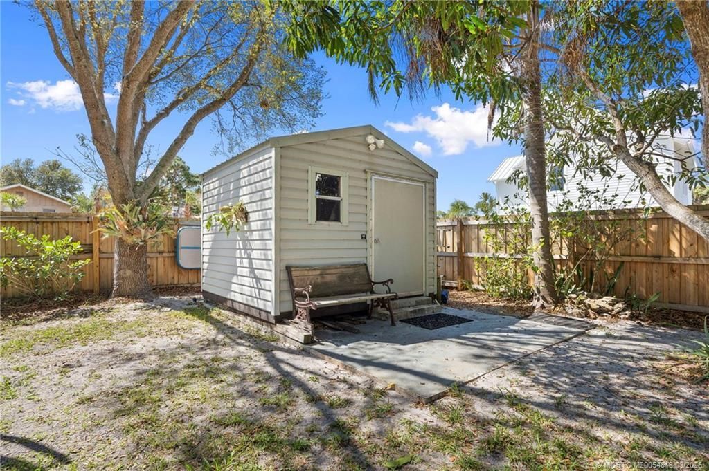 892 SE Saint Lucie Boulevard, Stuart, FL 34996 Photo