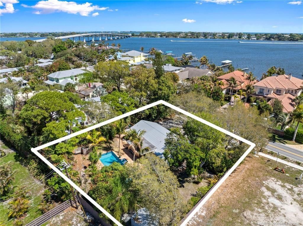 892 SE Saint Lucie Boulevard, Stuart, FL 34996 Photo