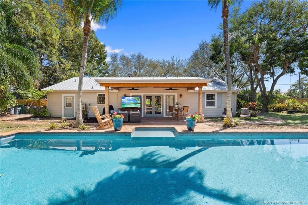 892 SE Saint Lucie Boulevard, Stuart, FL 34996 Photo