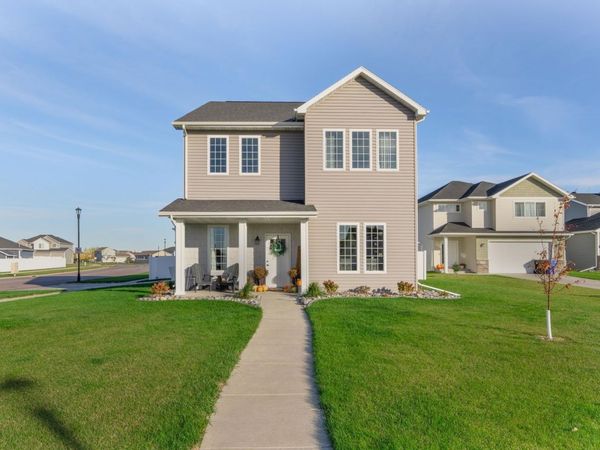 6552 Deer Creek Parkway S, Fargo, ND 58104