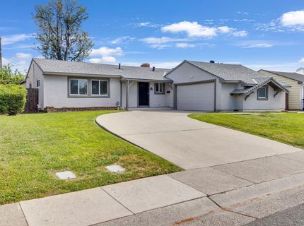 7467 Center Pkwy, Sacramento, CA 95823 Photo