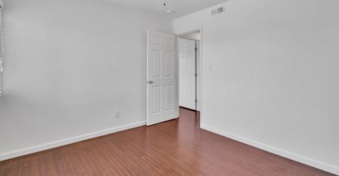 7467 Center Pkwy, Sacramento, CA 95823 Photo