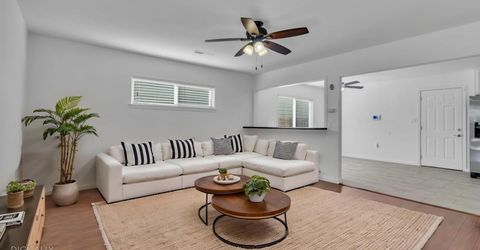 7467 Center Pkwy, Sacramento, CA 95823 Photo