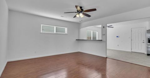 7467 Center Pkwy, Sacramento, CA 95823 Photo