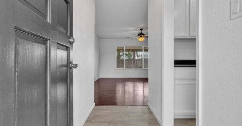 7467 Center Pkwy, Sacramento, CA 95823 Photo