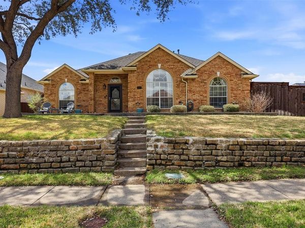3623 Canyon Oaks Drive, Carrollton, TX 75007