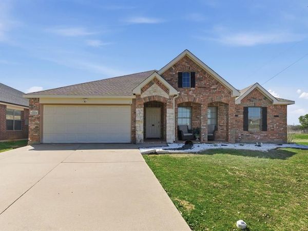 9469 Fox Hill, Fort Worth, TX 76131
