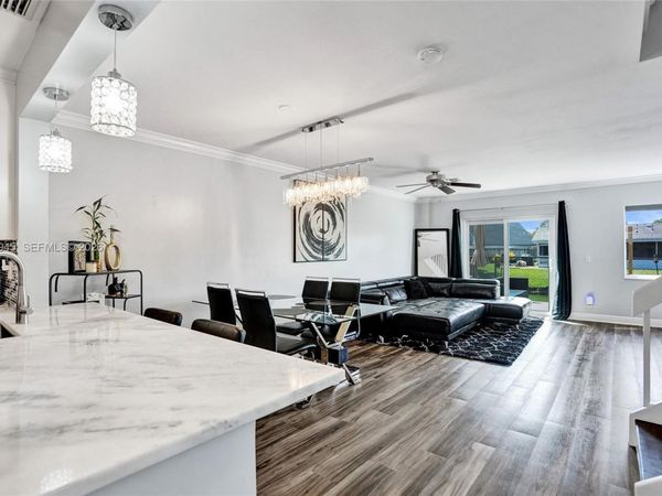 3703 NW 91st Ln, Sunrise, FL 33351