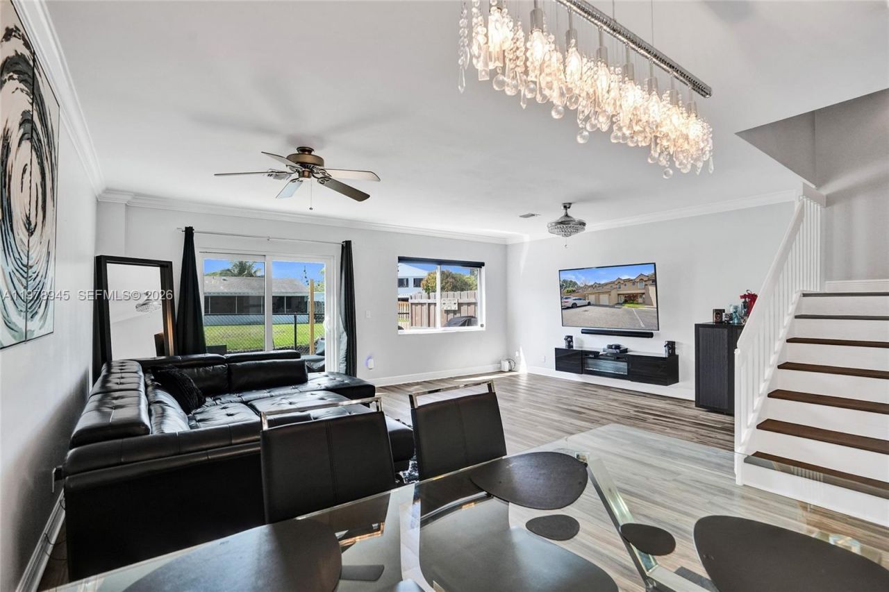 3703 NW 91st Ln , Sunrise, FL 33351 Photo