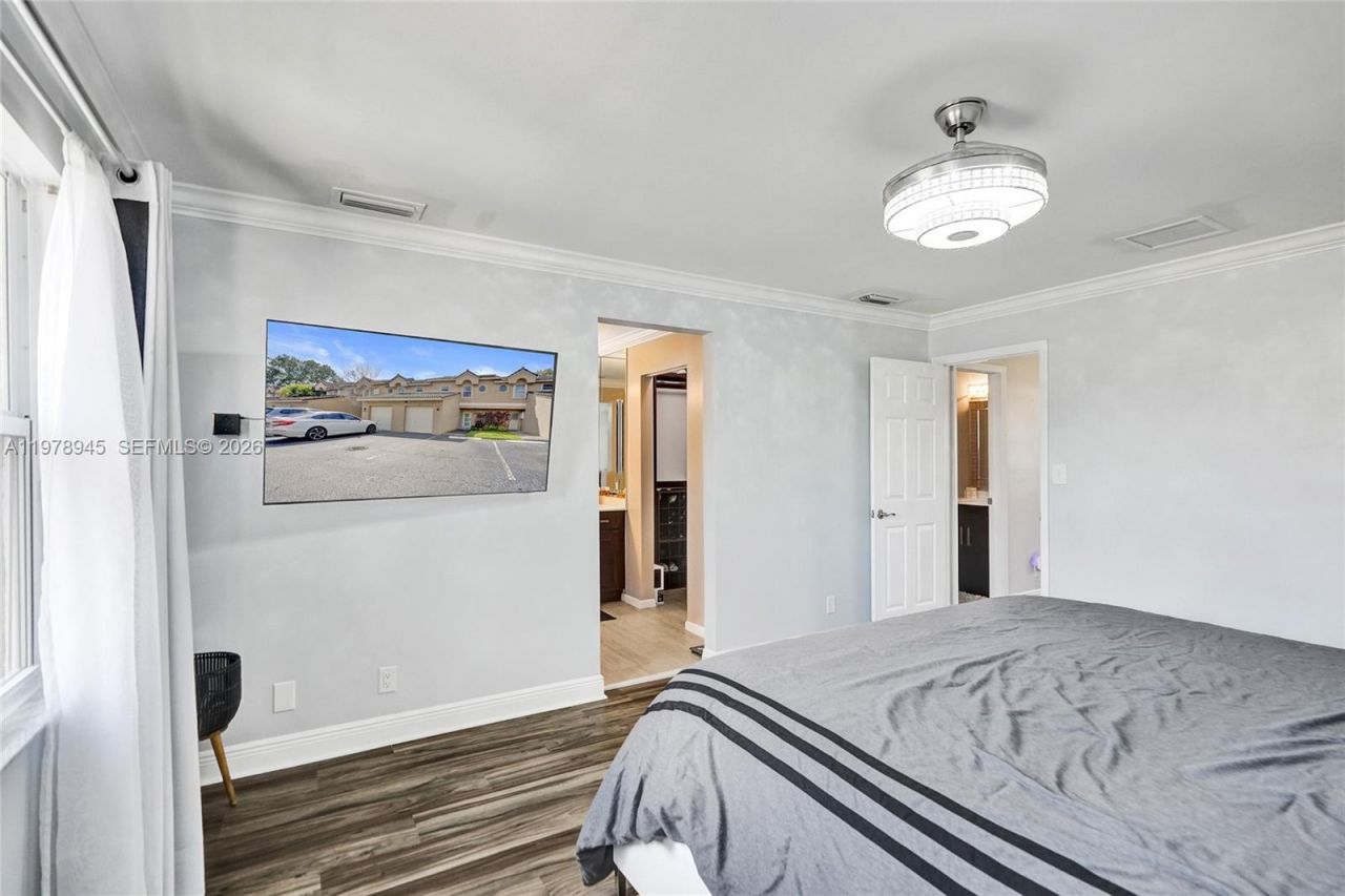 3703 NW 91st Ln , Sunrise, FL 33351 Photo