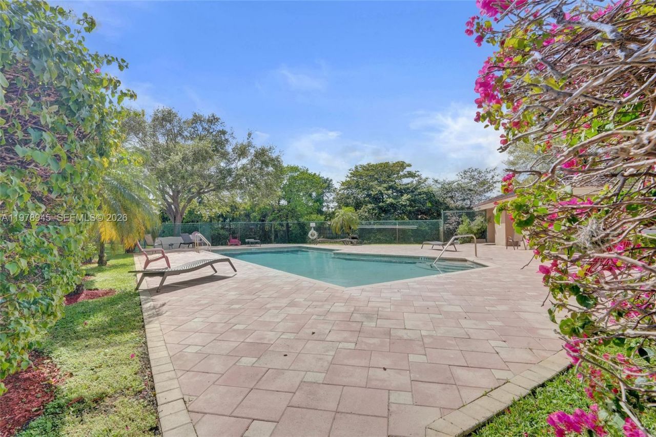 3703 NW 91st Ln , Sunrise, FL 33351 Photo